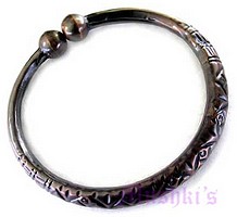 coil necklace - click here for large view